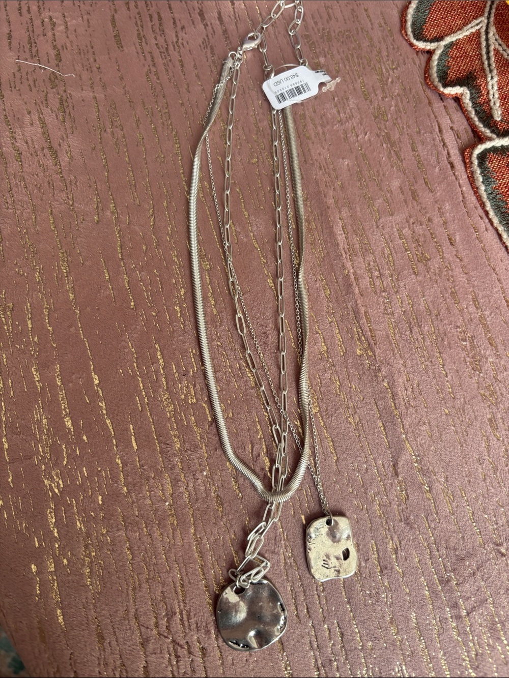 Necklace - Picture 1 of 3